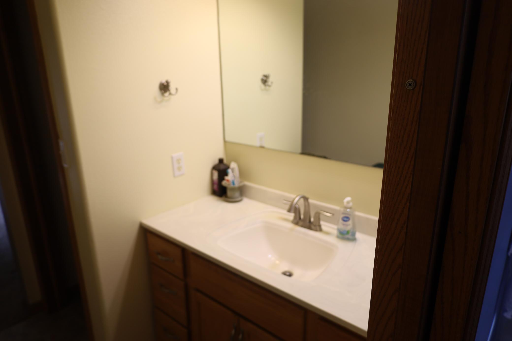 1996 single family home for sale at 407 Siemers Court in Breckenridge, MN — 3 bed, 4 bath (photo 6 of 9)