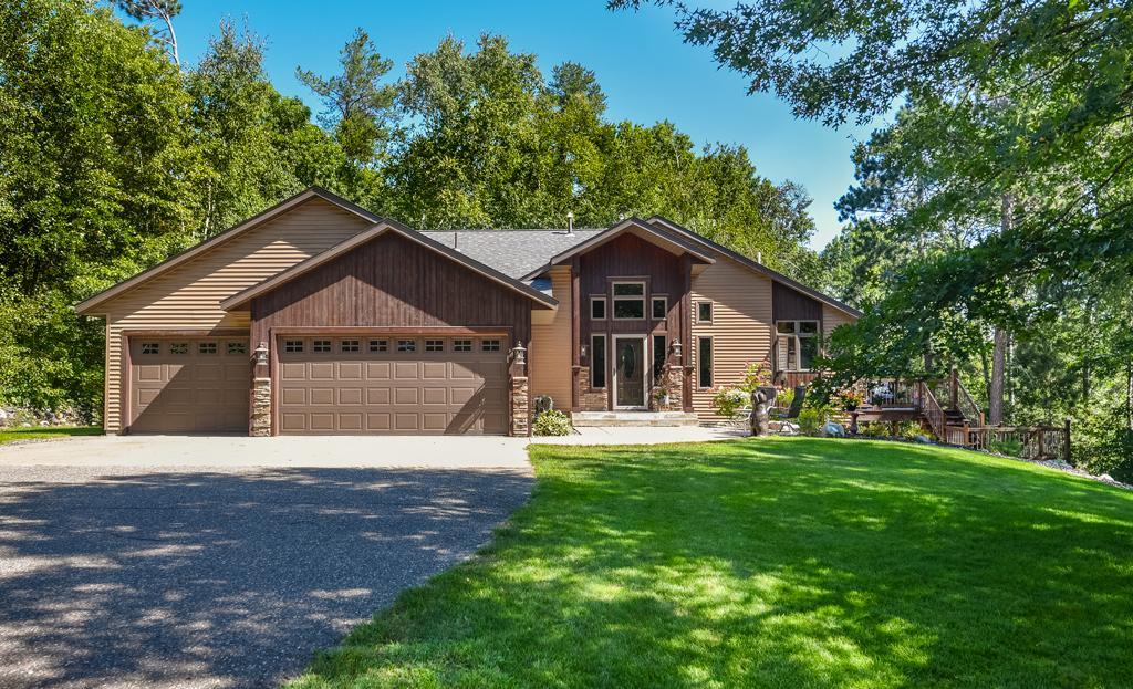 2004 single family home for sale at 7778 Chickasaw Circle in Breezy Point, MN — 3 bed, 4 bath (photo 2 of 39)