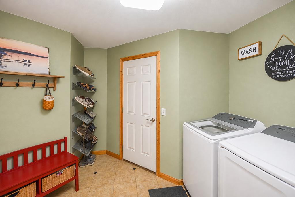 2004 single family home for sale at 7778 Chickasaw Circle in Breezy Point, MN — 3 bed, 4 bath (photo 33 of 39)