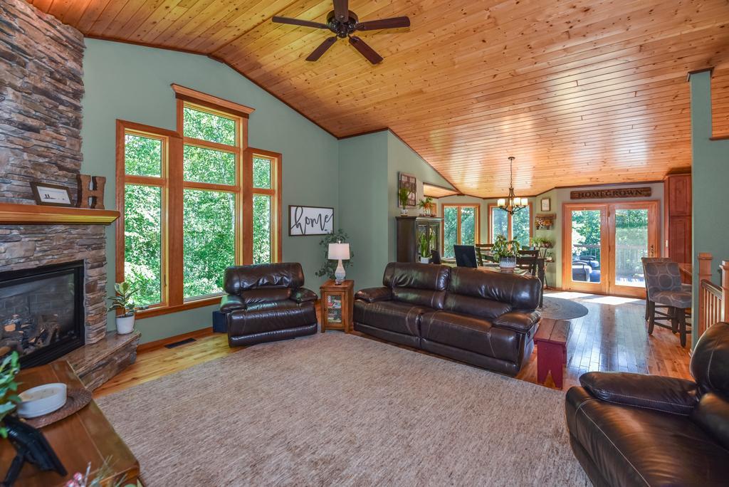 2004 single family home for sale at 7778 Chickasaw Circle in Breezy Point, MN — 3 bed, 4 bath (photo 6 of 39)