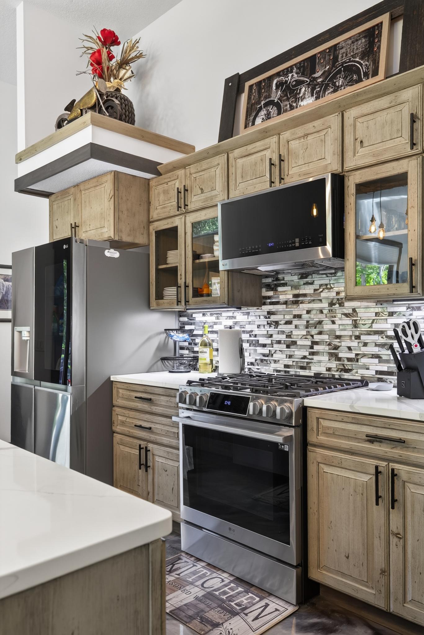 2023 single family home for sale at 40293 Fox Glen Drive in Fifty Lakes, MN — 3 bed, 3 bath (photo 5 of 46)