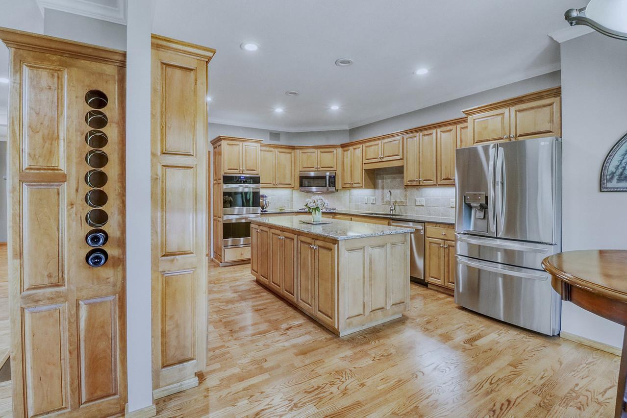 1996 single family home for sale at 123 50th Avenue E in West Fargo, ND — 4 bed, 3 bath (photo 19 of 102)