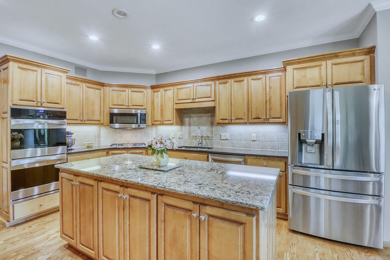 1996 single family home for sale at 123 50th Avenue E in West Fargo, ND — 4 bed, 3 bath (photo 20 of 102)