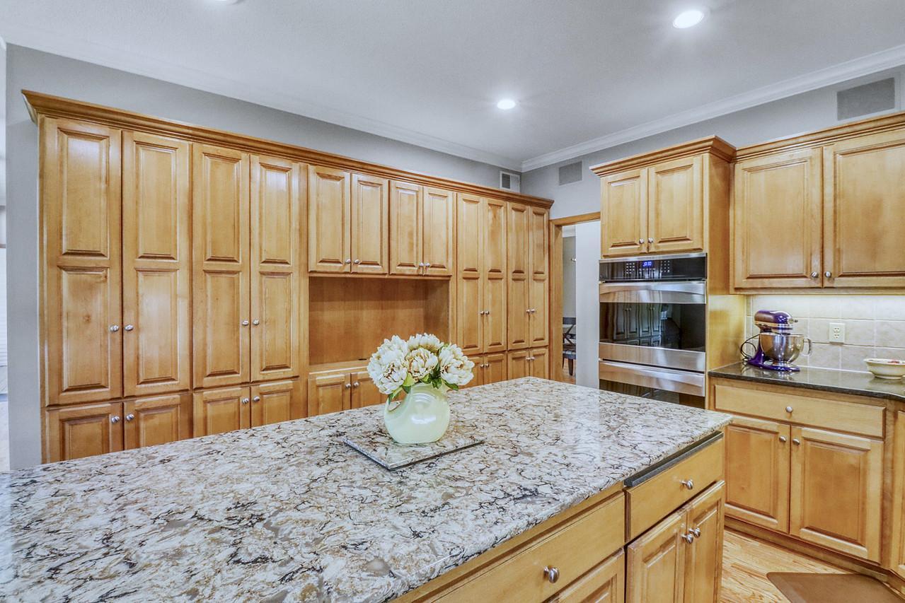 1996 single family home for sale at 123 50th Avenue E in West Fargo, ND — 4 bed, 3 bath (photo 22 of 102)