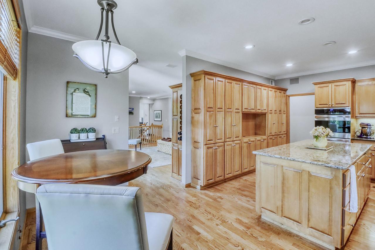 1996 single family home for sale at 123 50th Avenue E in West Fargo, ND — 4 bed, 3 bath (photo 26 of 102)