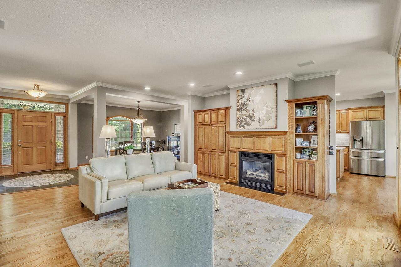 1996 single family home for sale at 123 50th Avenue E in West Fargo, ND — 4 bed, 3 bath (photo 33 of 102)