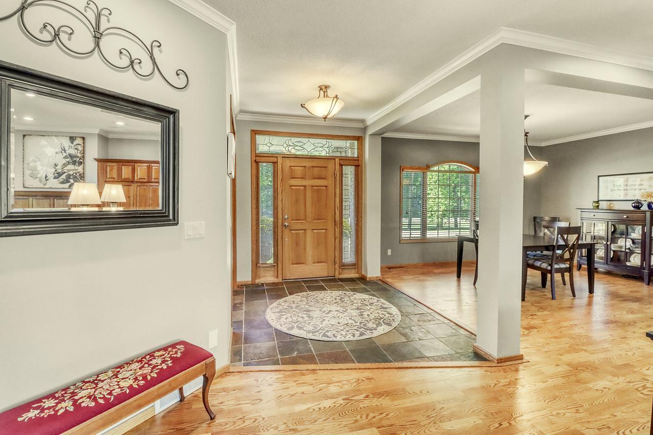 1996 single family home for sale at 123 50th Avenue E in West Fargo, ND — 4 bed, 3 bath (photo 35 of 102)
