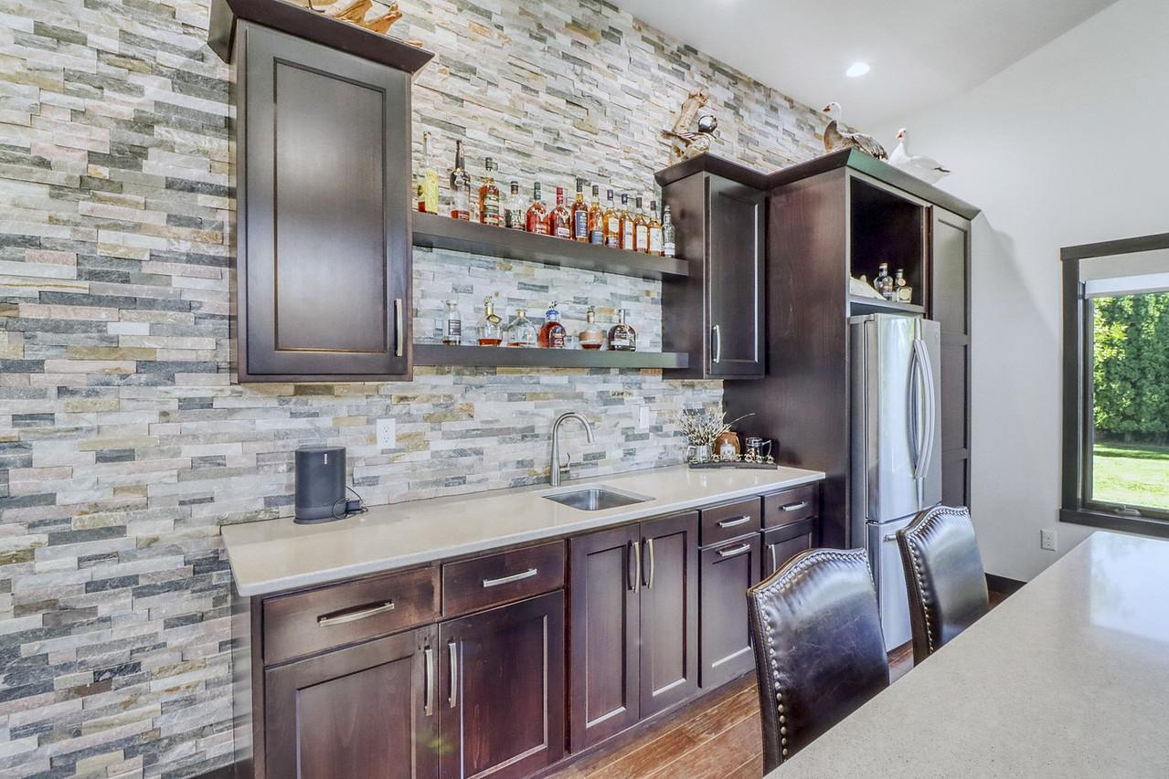 1996 single family home for sale at 123 50th Avenue E in West Fargo, ND — 4 bed, 3 bath (photo 40 of 102)