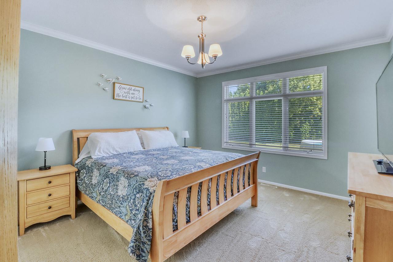 1996 single family home for sale at 123 50th Avenue E in West Fargo, ND — 4 bed, 3 bath (photo 50 of 102)