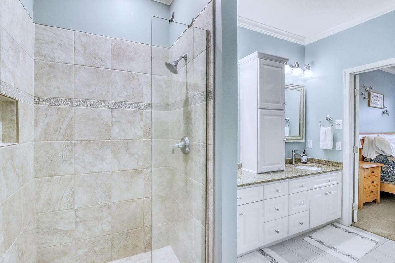 1996 single family home for sale at 123 50th Avenue E in West Fargo, ND — 4 bed, 3 bath (photo 54 of 102)