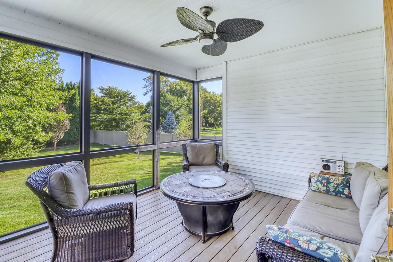 1996 single family home for sale at 123 50th Avenue E in West Fargo, ND — 4 bed, 3 bath (photo 58 of 102)