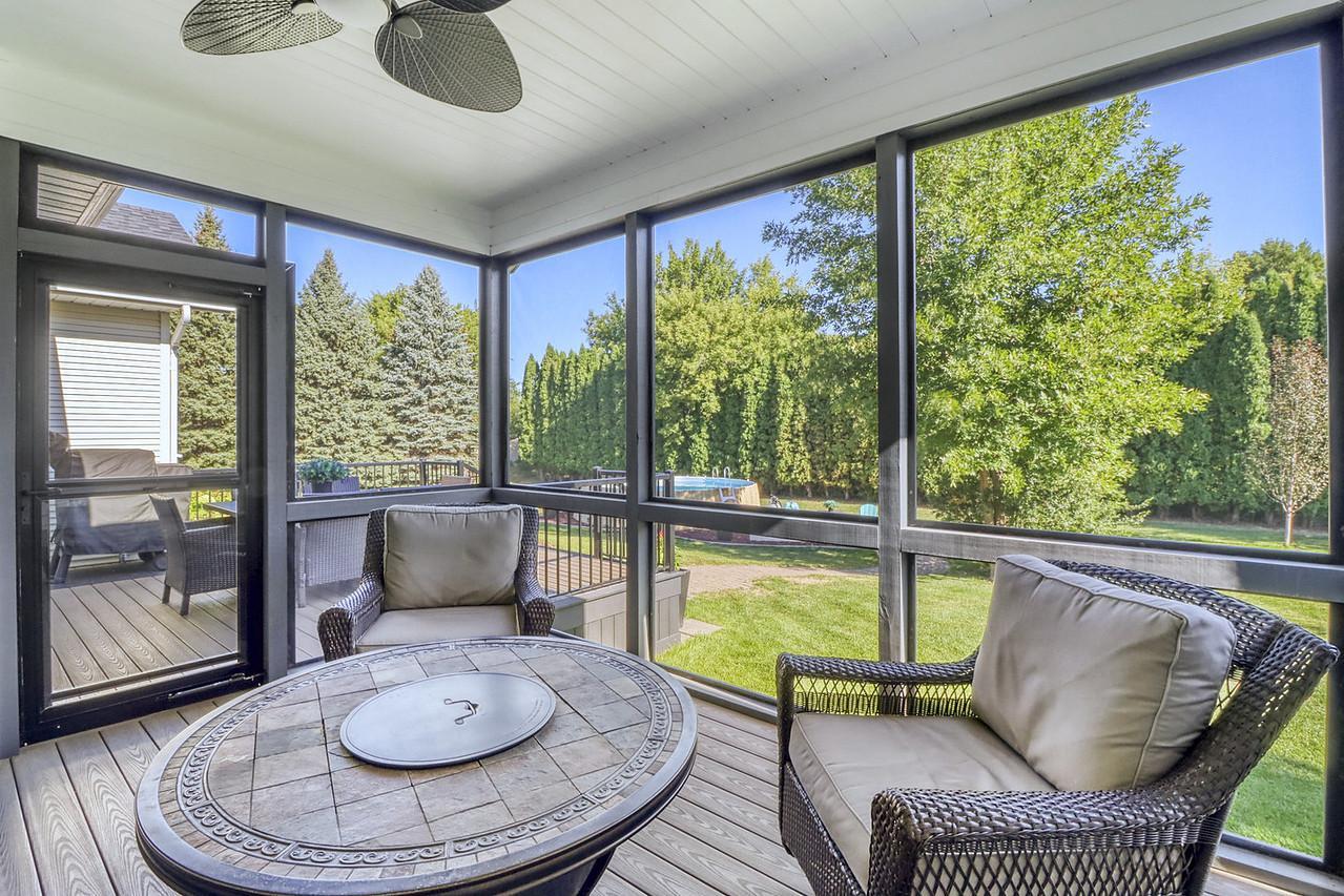 1996 single family home for sale at 123 50th Avenue E in West Fargo, ND — 4 bed, 3 bath (photo 59 of 102)