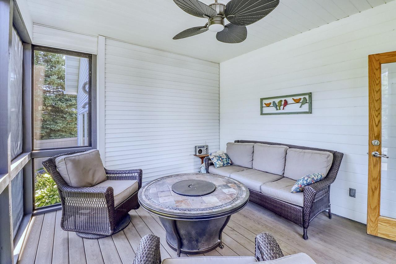 1996 single family home for sale at 123 50th Avenue E in West Fargo, ND — 4 bed, 3 bath (photo 60 of 102)