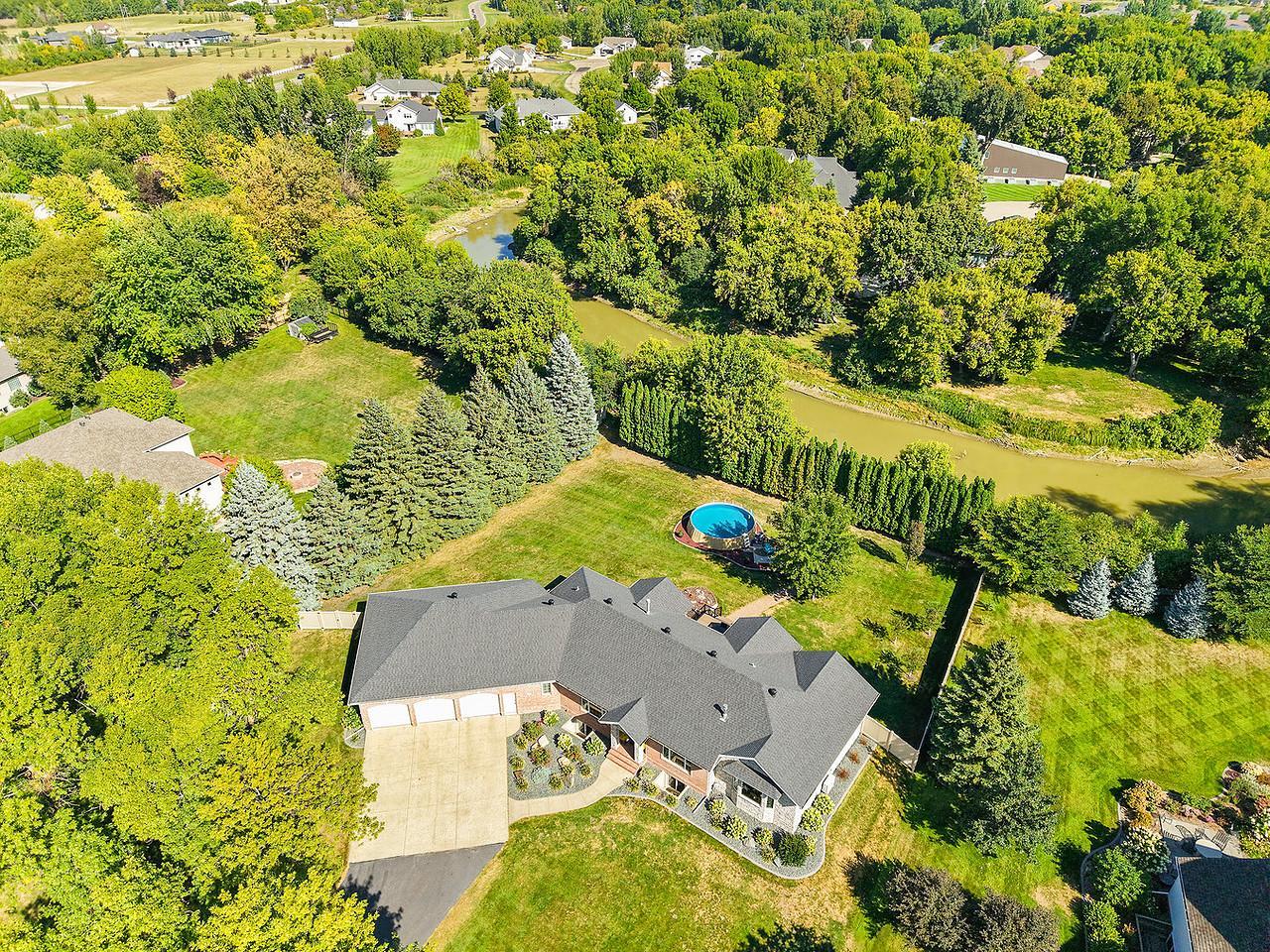 1996 single family home for sale at 123 50th Avenue E in West Fargo, ND — 4 bed, 3 bath (photo 7 of 102)