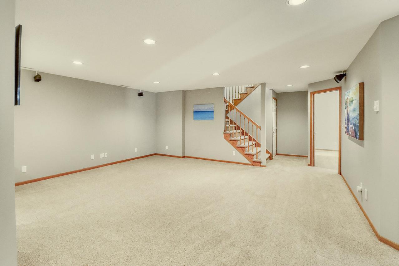 1996 single family home for sale at 123 50th Avenue E in West Fargo, ND — 4 bed, 3 bath (photo 65 of 102)