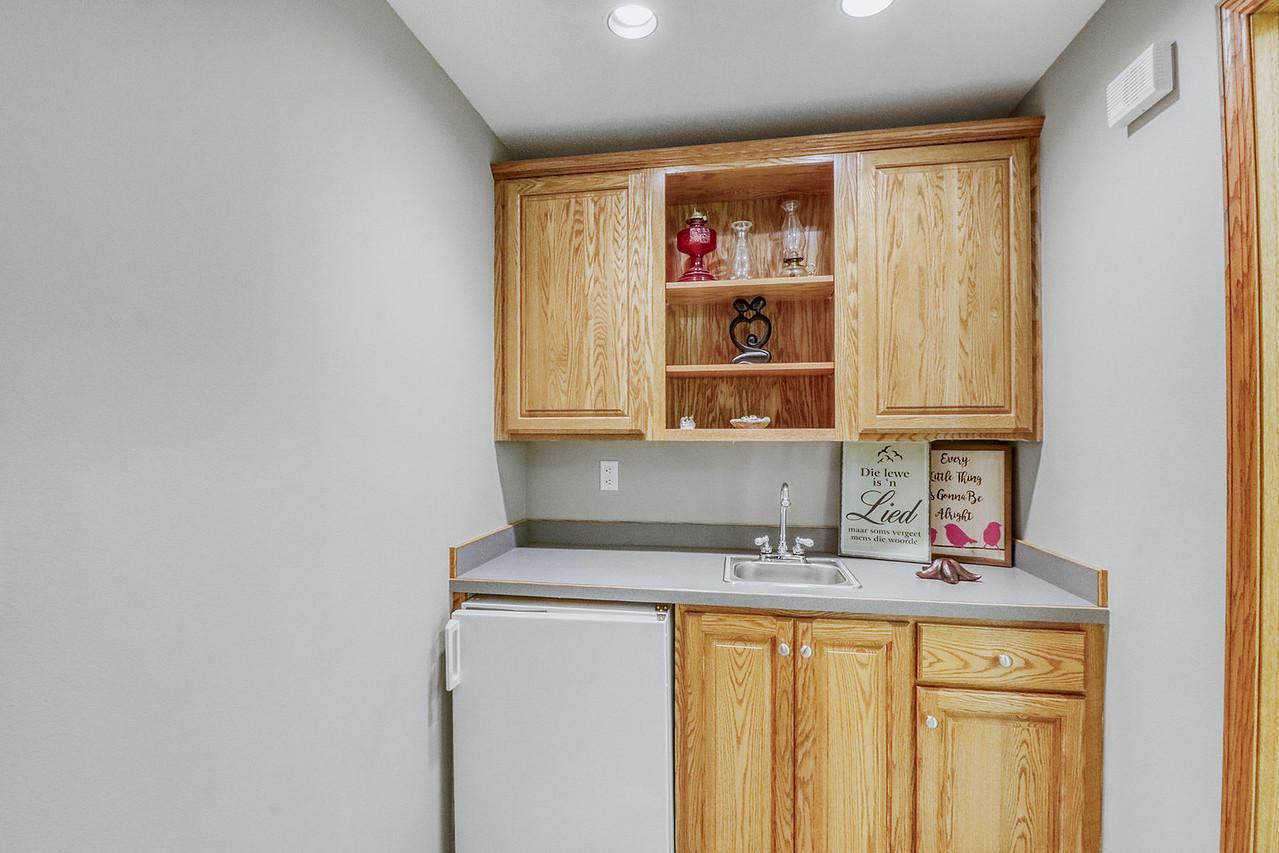 1996 single family home for sale at 123 50th Avenue E in West Fargo, ND — 4 bed, 3 bath (photo 69 of 102)