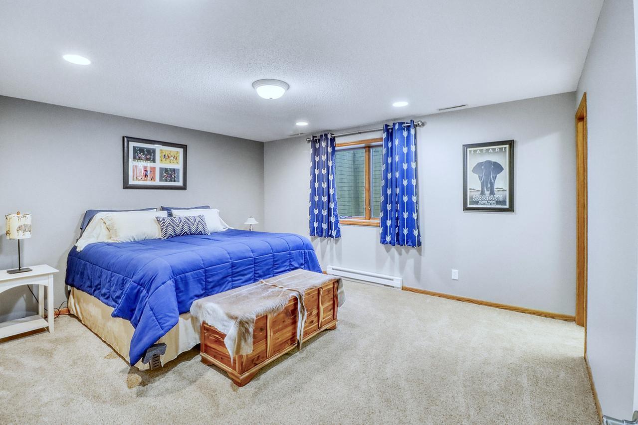1996 single family home for sale at 123 50th Avenue E in West Fargo, ND — 4 bed, 3 bath (photo 71 of 102)