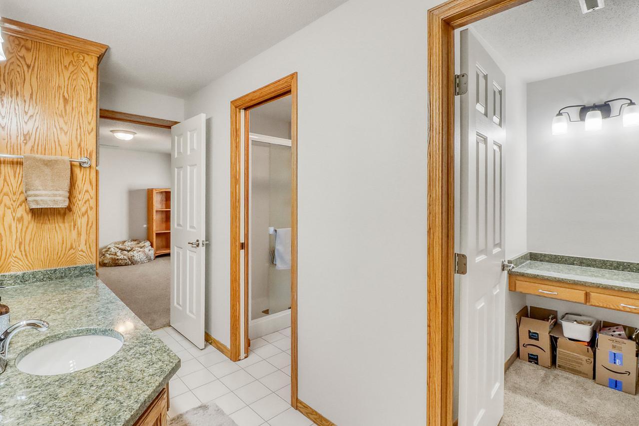 1996 single family home for sale at 123 50th Avenue E in West Fargo, ND — 4 bed, 3 bath (photo 78 of 102)