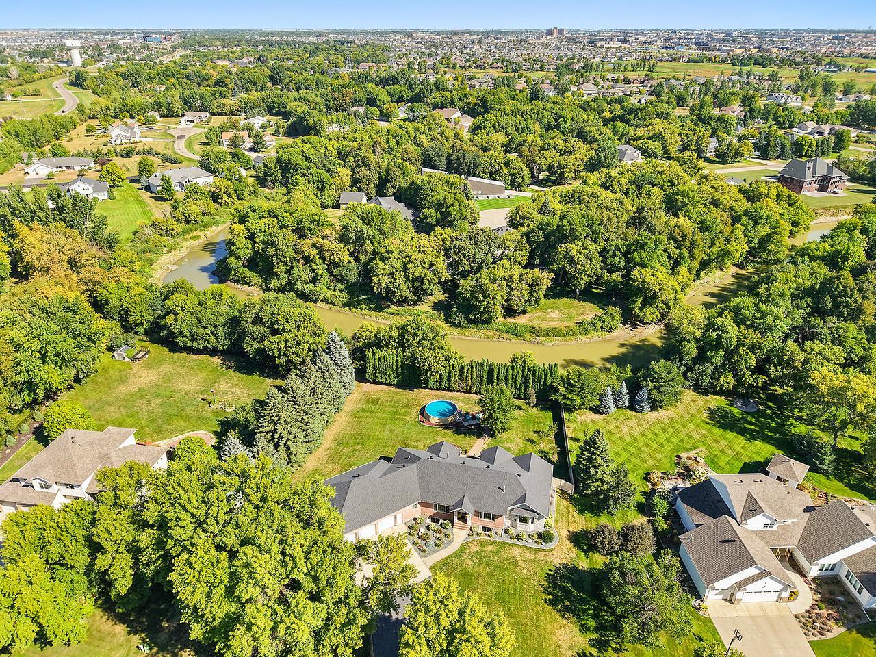 1996 single family home for sale at 123 50th Avenue E in West Fargo, ND — 4 bed, 3 bath (photo 9 of 102)