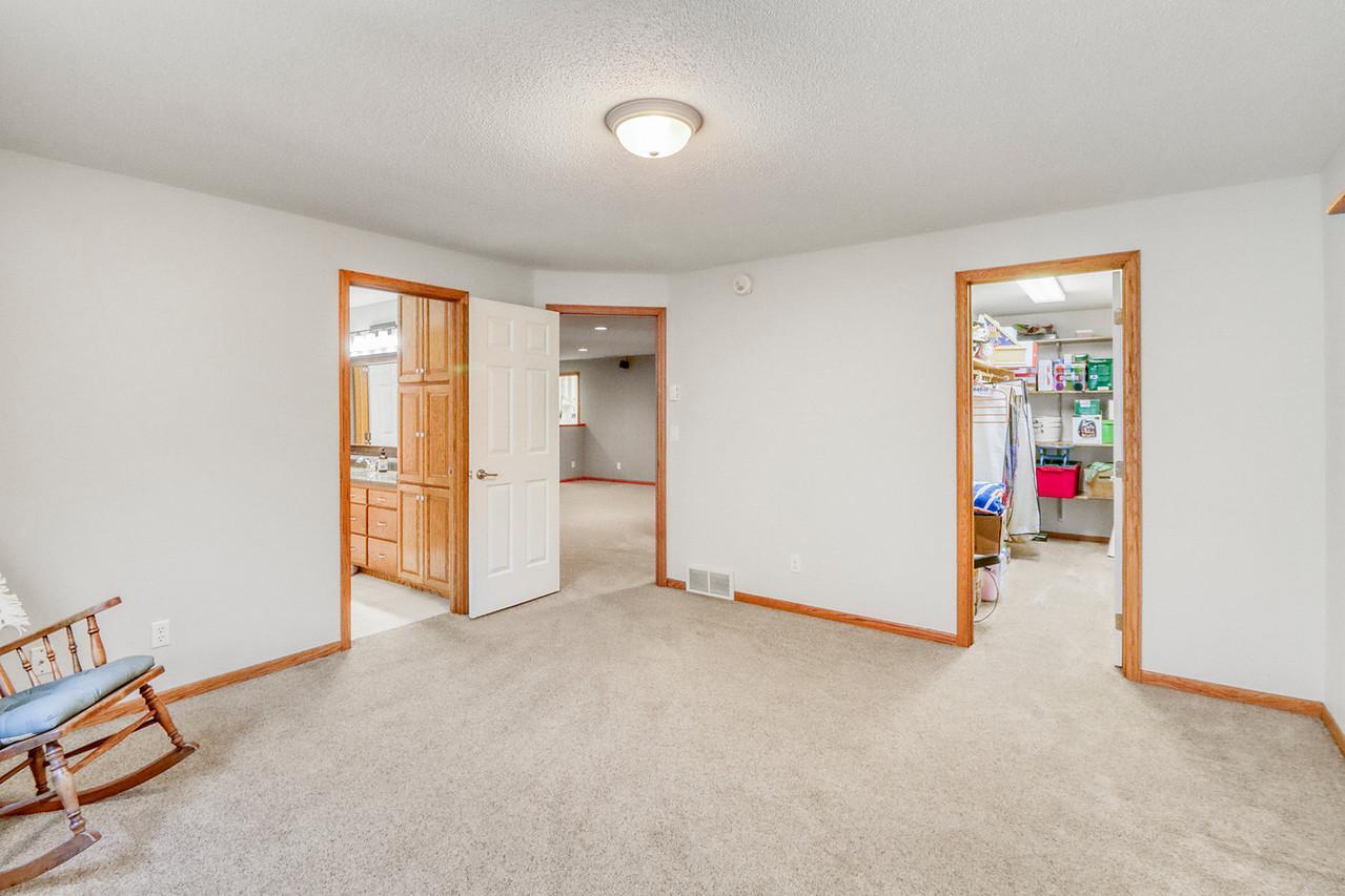 1996 single family home for sale at 123 50th Avenue E in West Fargo, ND — 4 bed, 3 bath (photo 81 of 102)