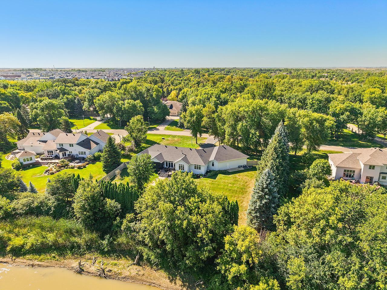 1996 single family home for sale at 123 50th Avenue E in West Fargo, ND — 4 bed, 3 bath (photo 97 of 102)