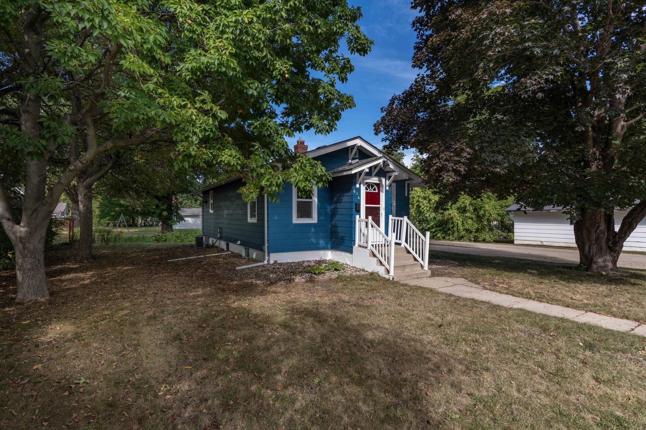 1920 single family home for sale at 616 Lake Street in Alexandria, MN — 3 bed, 1 bath