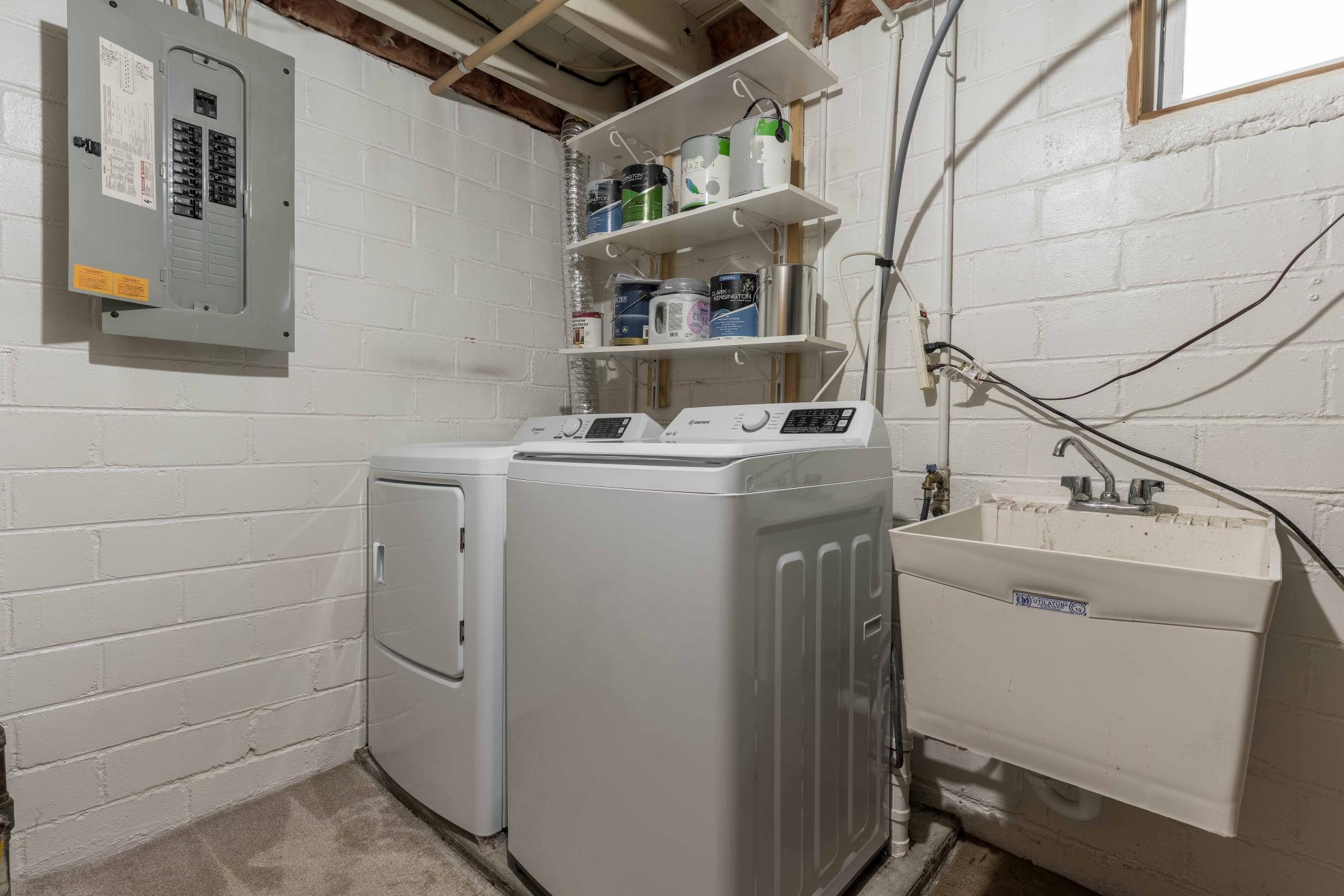 1920 single family home for sale at 616 Lake Street in Alexandria, MN — 3 bed, 1 bath (photo 30 of 40)