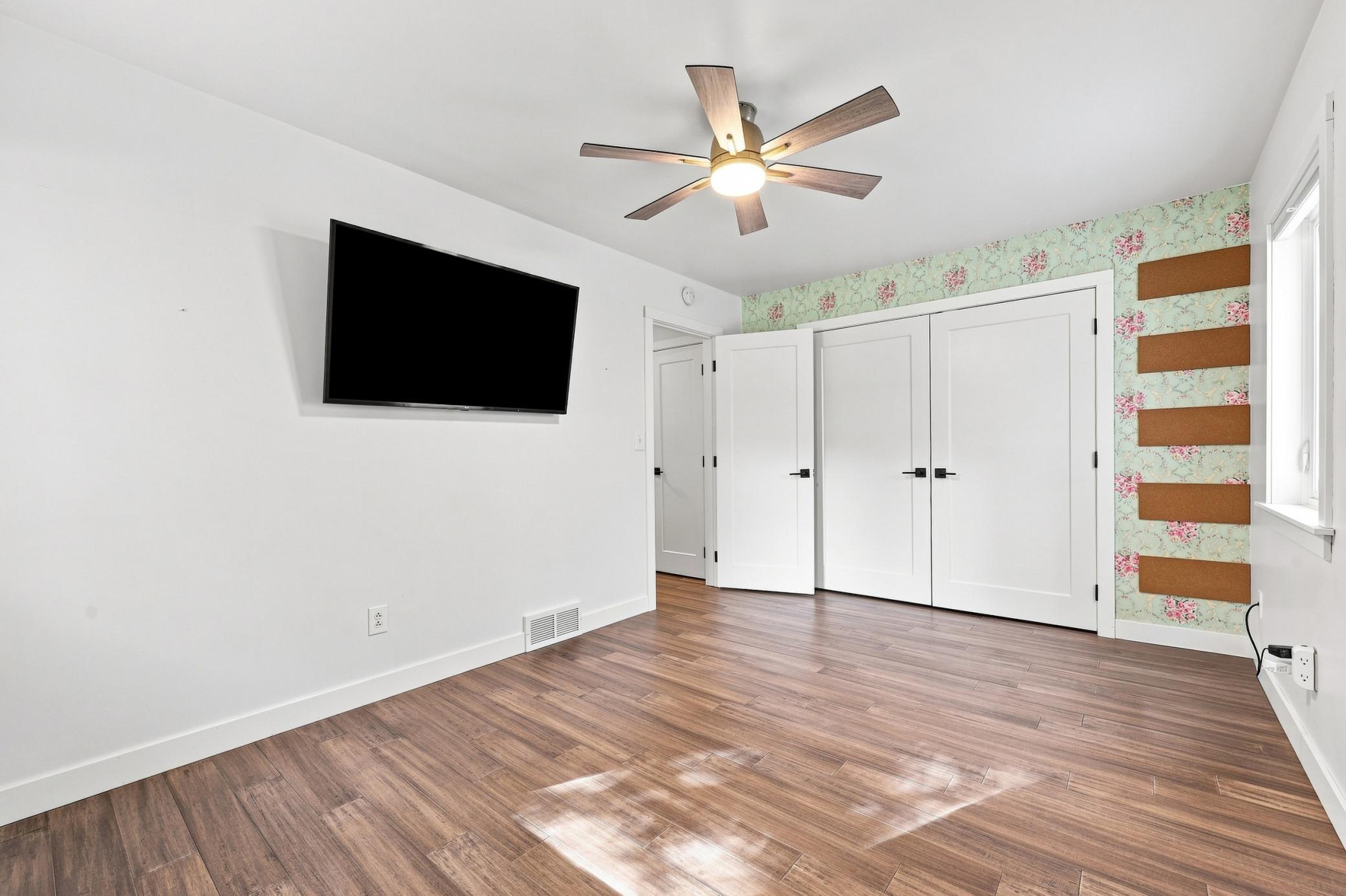 1960 single family home for sale at 1521 Gary Avenue in Detroit Lakes, MN — 4 bed, 2 bath (photo 15 of 25)