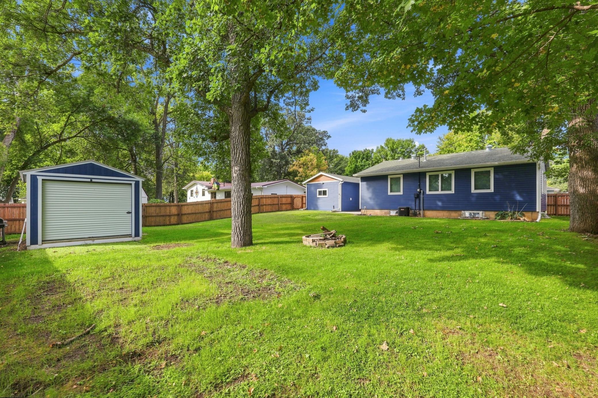 1960 single family home for sale at 1521 Gary Avenue in Detroit Lakes, MN — 4 bed, 2 bath (photo 23 of 25)