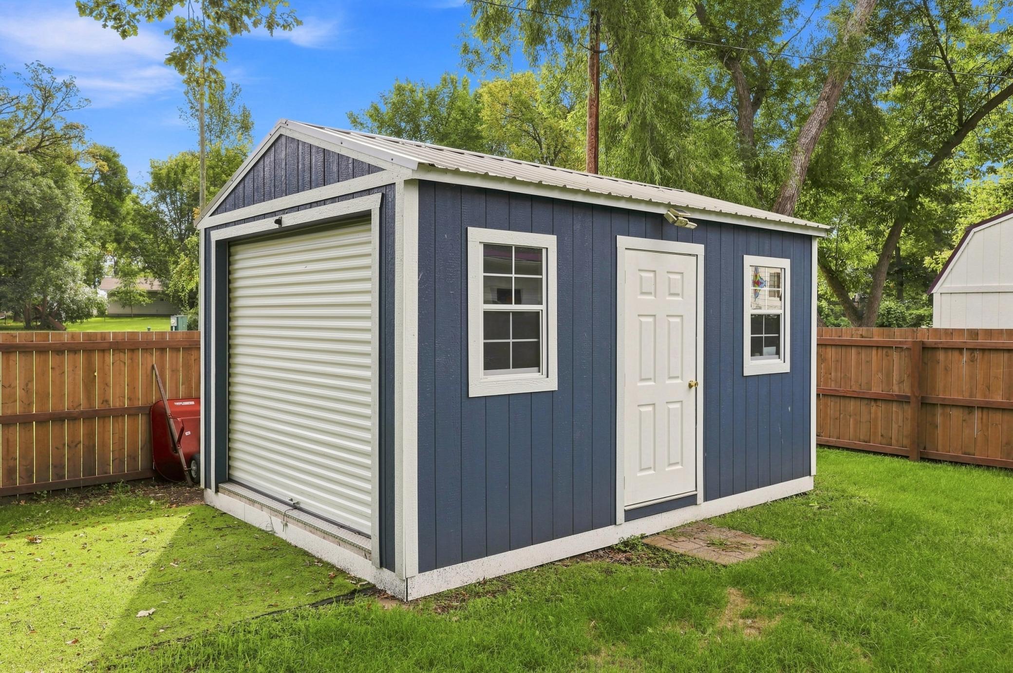 1960 single family home for sale at 1521 Gary Avenue in Detroit Lakes, MN — 4 bed, 2 bath (photo 24 of 25)