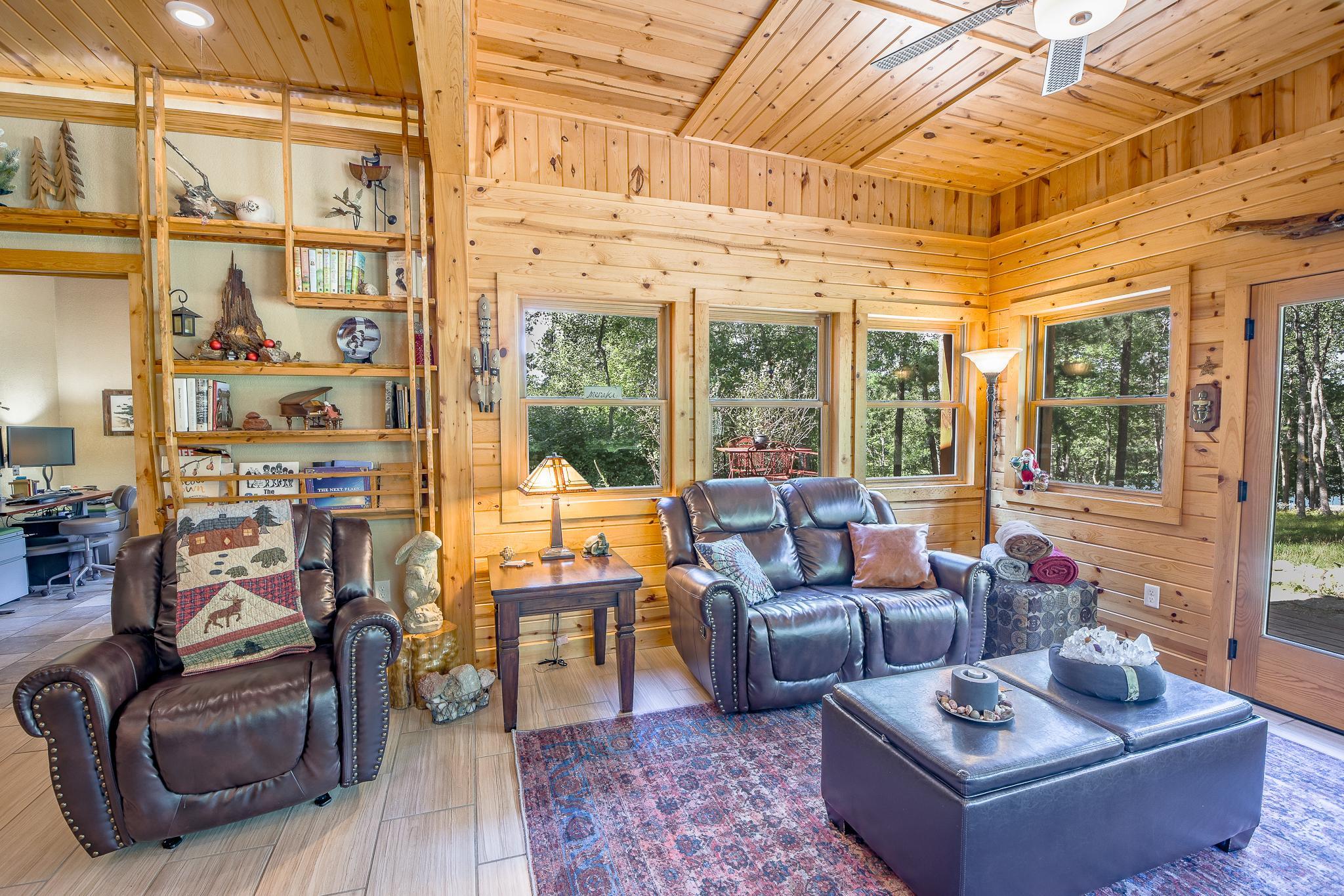 2015 single family home for sale at 42937 Minnie Lake Drive in Emily, MN — 2 bed, 2 bath (photo 14 of 64)