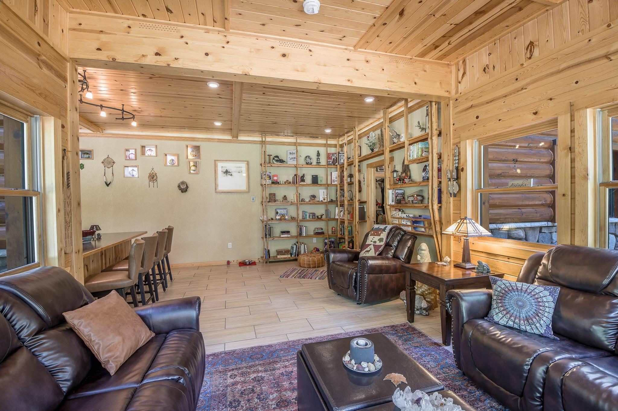 2015 single family home for sale at 42937 Minnie Lake Drive in Emily, MN — 2 bed, 2 bath (photo 15 of 64)