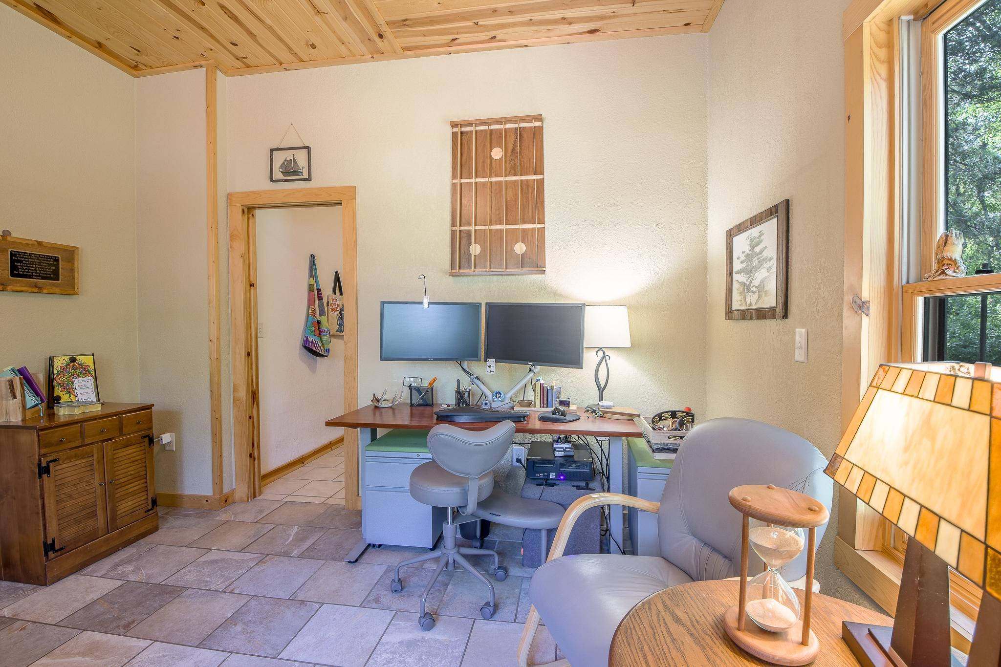 2015 single family home for sale at 42937 Minnie Lake Drive in Emily, MN — 2 bed, 2 bath (photo 19 of 64)
