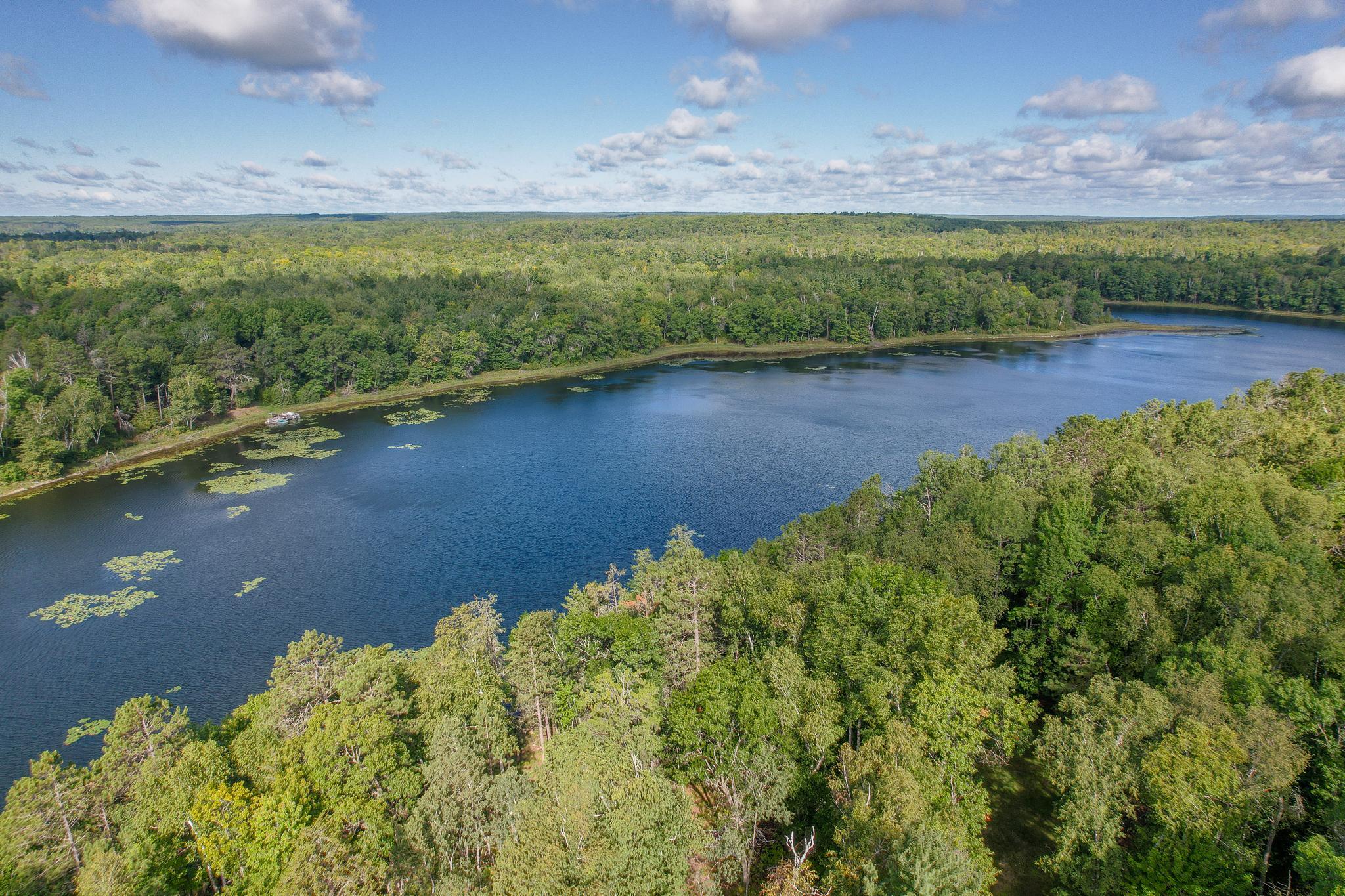2015 single family home for sale at 42937 Minnie Lake Drive in Emily, MN — 2 bed, 2 bath (photo 4 of 64)
