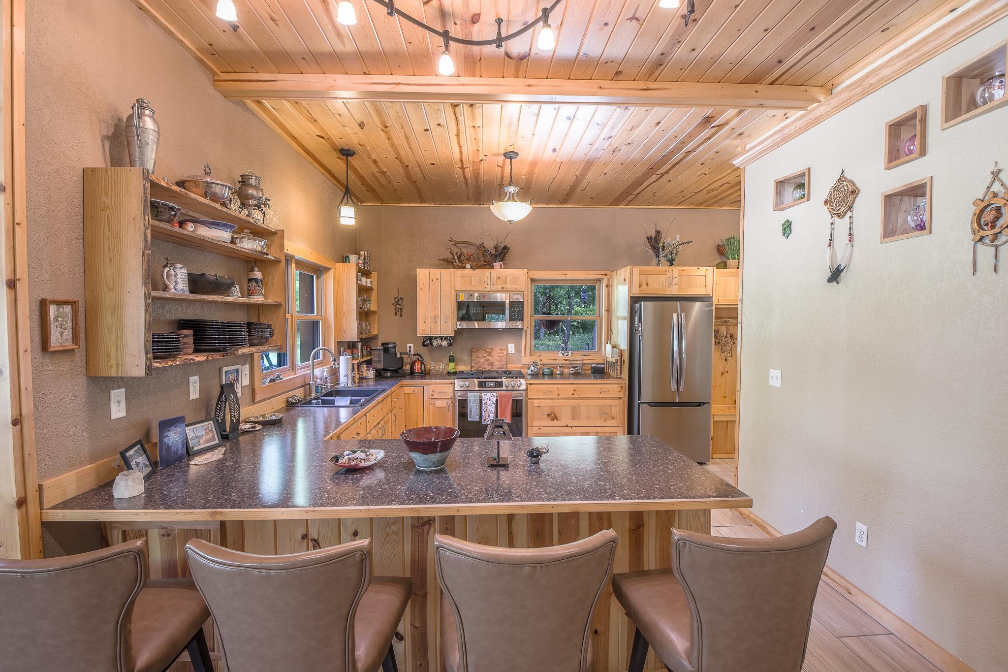 2015 single family home for sale at 42937 Minnie Lake Drive in Emily, MN — 2 bed, 2 bath (photo 10 of 64)
