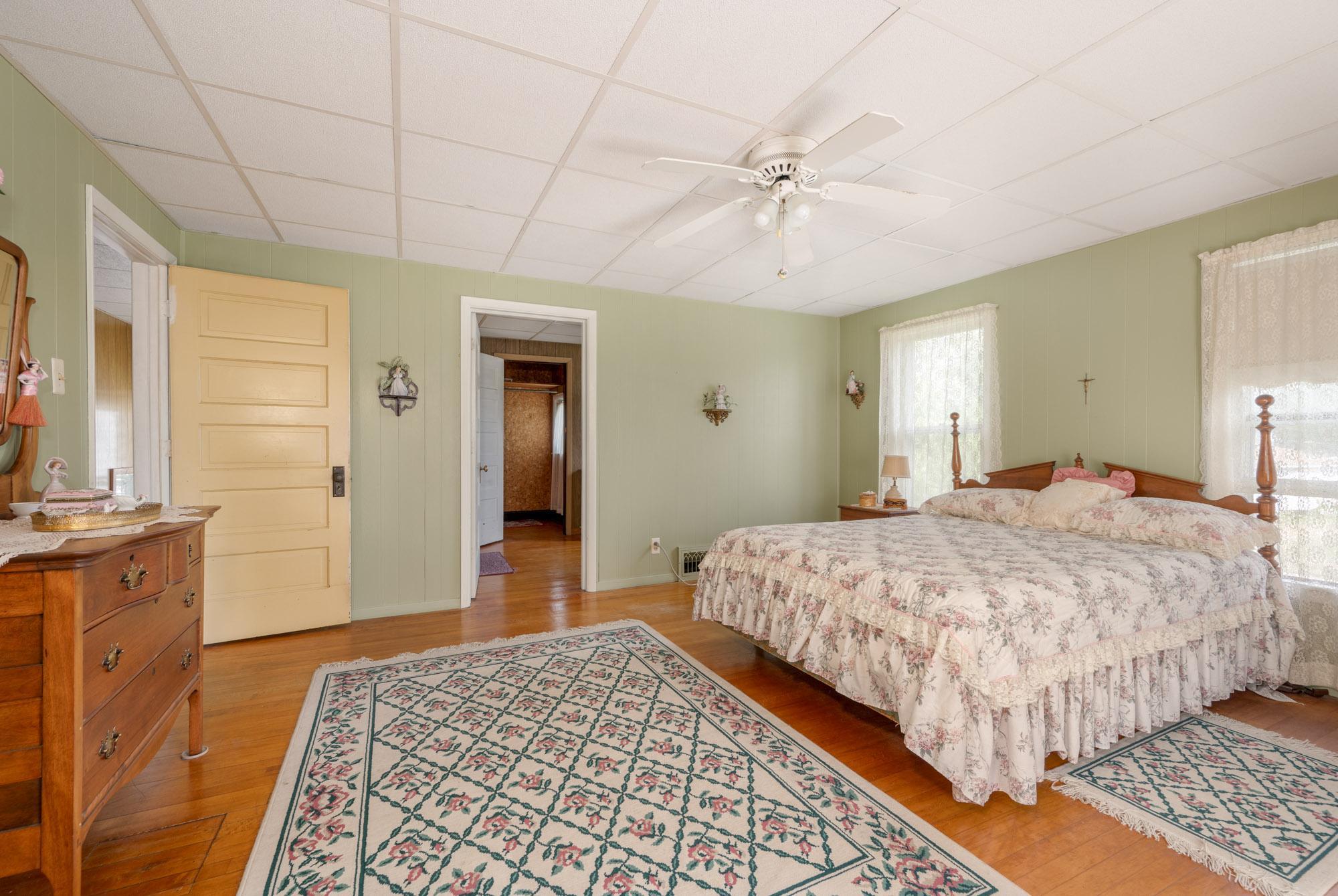 1905 single family home for sale at 213 Sadie Street in Marble, MN — 3 bed, 2 bath (photo 12 of 47)