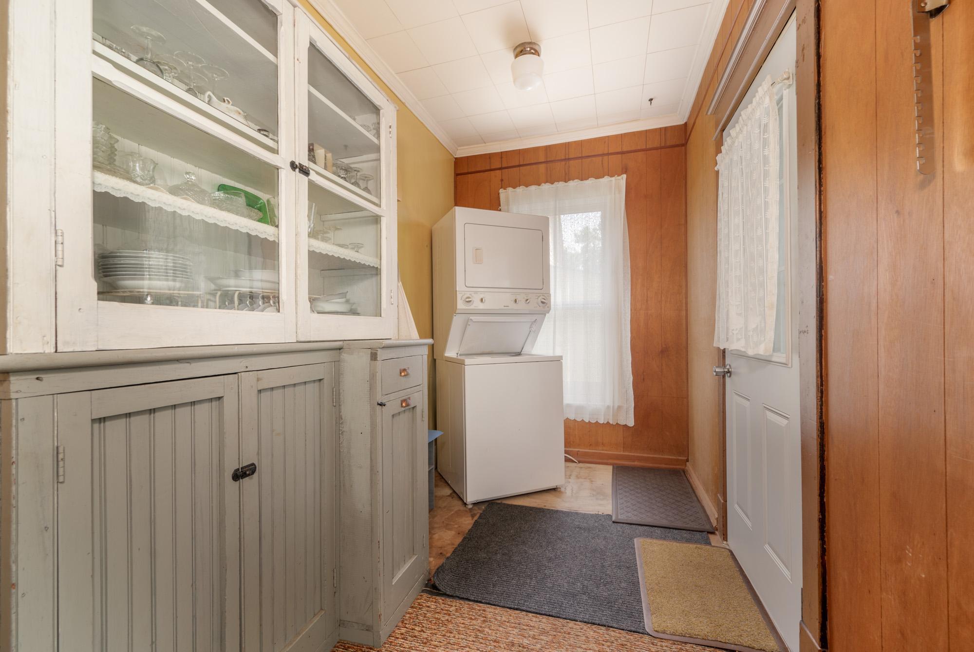 1905 single family home for sale at 213 Sadie Street in Marble, MN — 3 bed, 2 bath (photo 31 of 47)