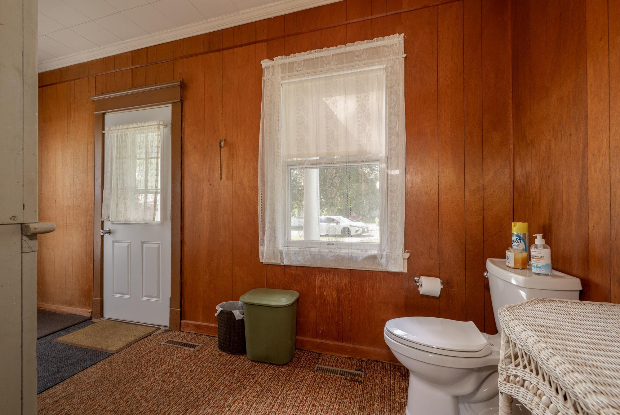 1905 single family home for sale at 213 Sadie Street in Marble, MN — 3 bed, 2 bath (photo 33 of 47)