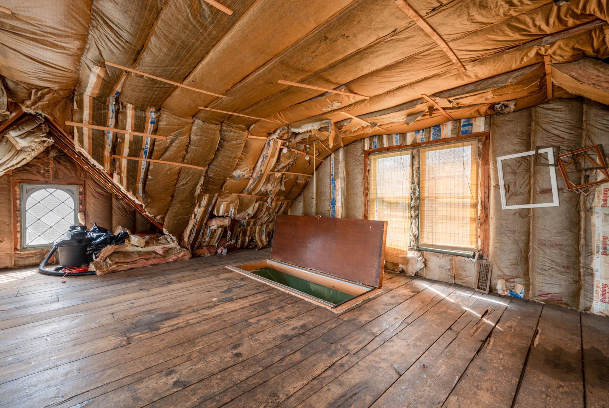 1905 single family home for sale at 213 Sadie Street in Marble, MN — 3 bed, 2 bath (photo 37 of 47)