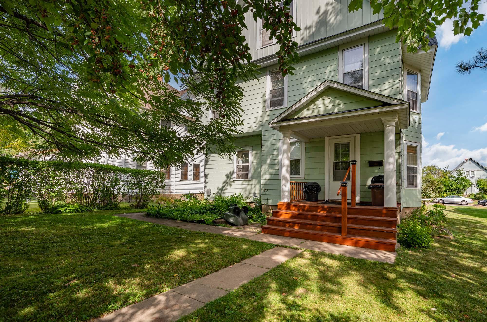 1905 single family home for sale at 213 Sadie Street in Marble, MN — 3 bed, 2 bath (photo 5 of 47)