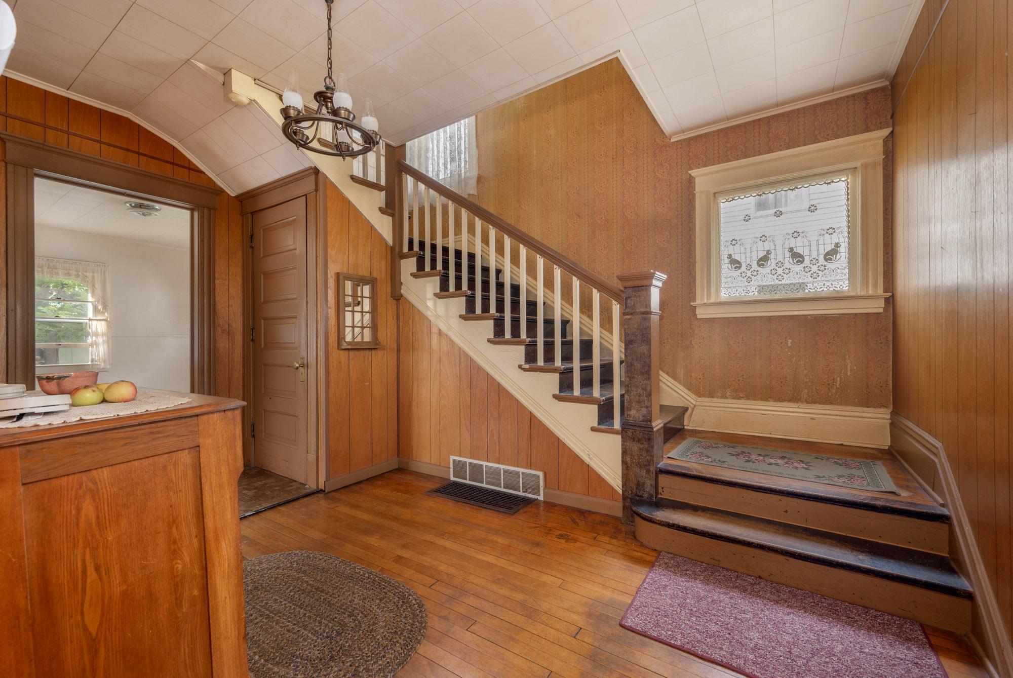 1905 single family home for sale at 213 Sadie Street in Marble, MN — 3 bed, 2 bath (photo 8 of 47)