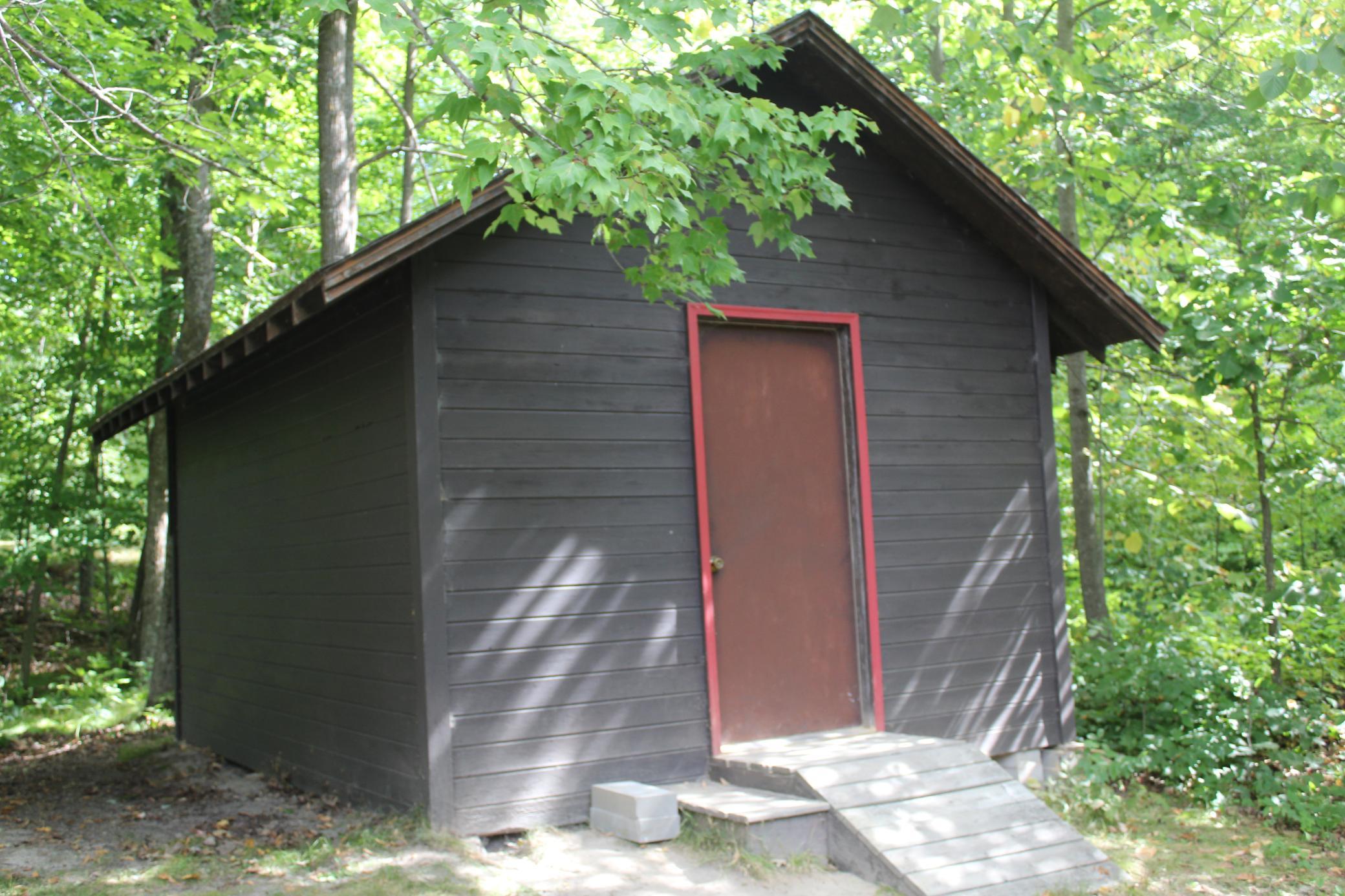 1950 single family home for sale at 1874 Cozy Lodge Drive NE in Longville, MN — 1 bed, 1 bath (photo 6 of 37)