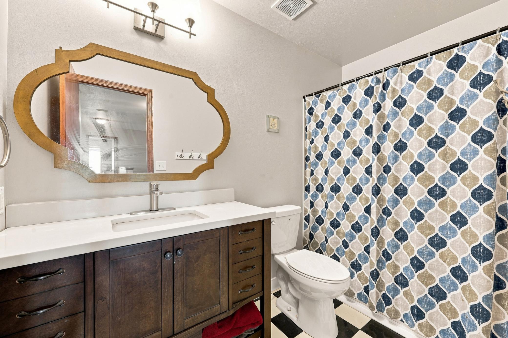2005 single family home for sale at 730 36th Avenue W in West Fargo, ND — 5 bed, 4 bath (photo 19 of 31)