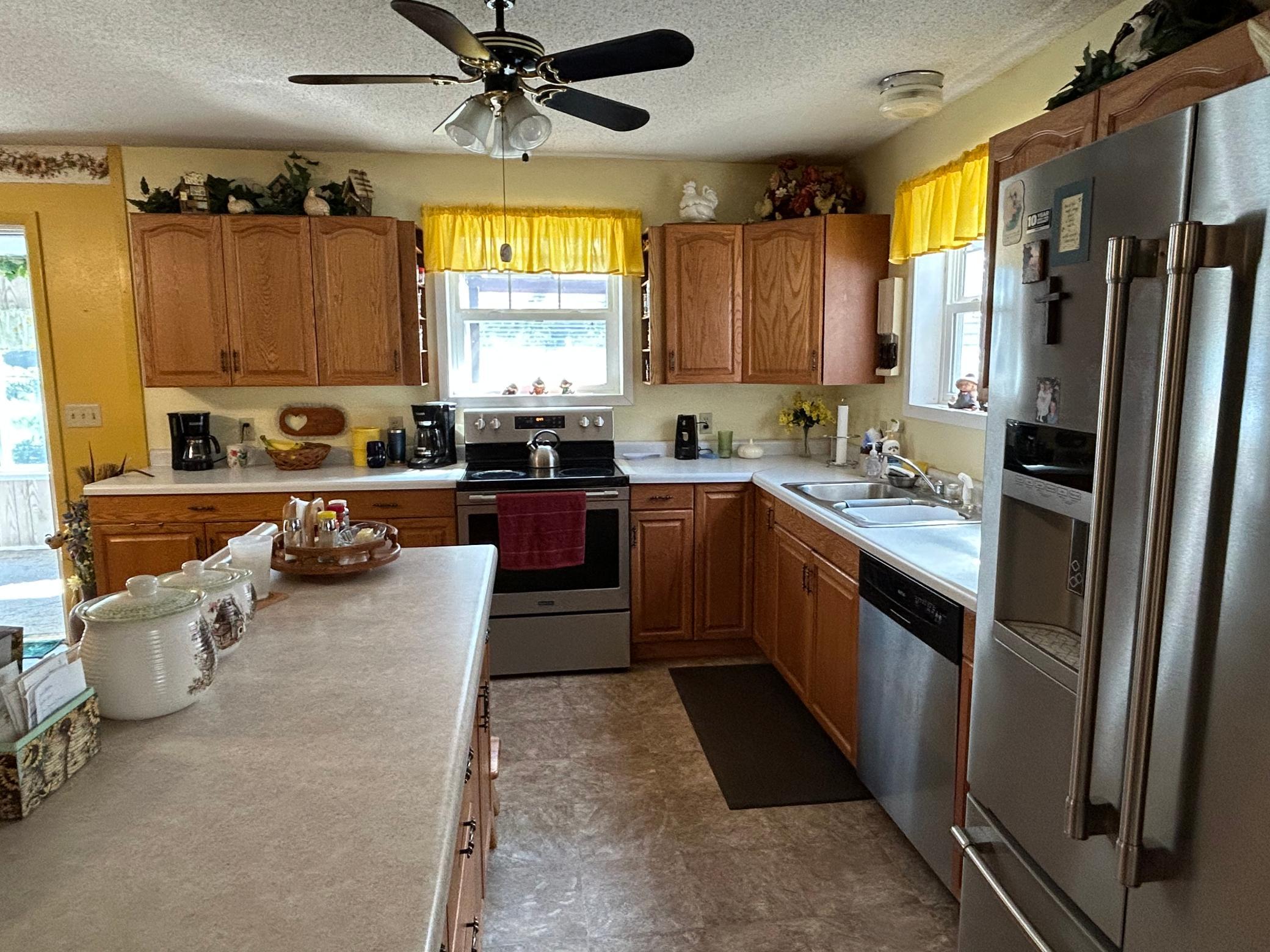 1987 single family home for sale at 17087 169th Avenue in Park Rapids, MN — 3 bed, 3 bath (photo 6 of 47)