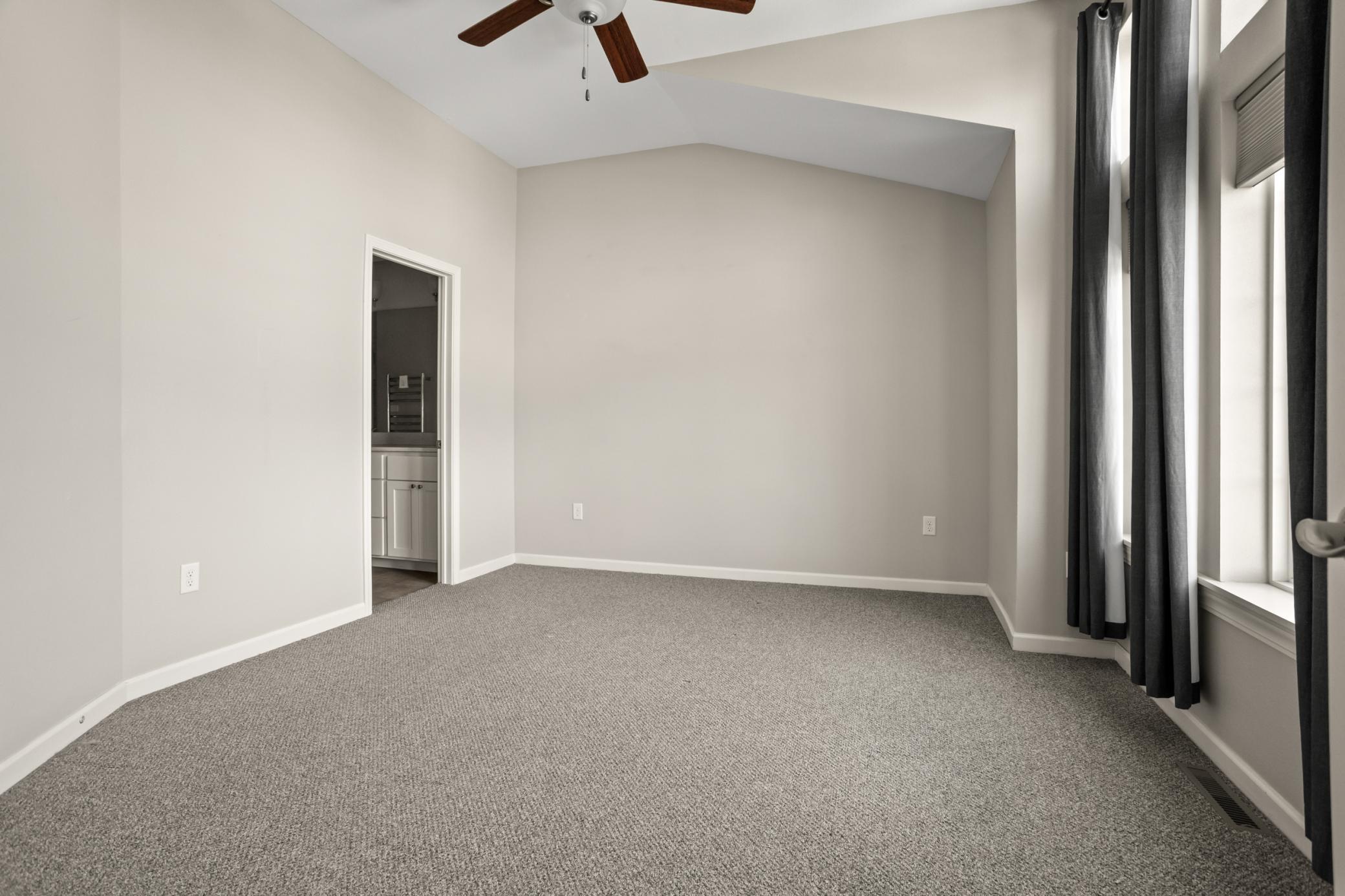 2016 twin home for sale at 503 33rd Way E, Unit B in West Fargo, ND — 3 bed, 4 bath (photo 17 of 33)