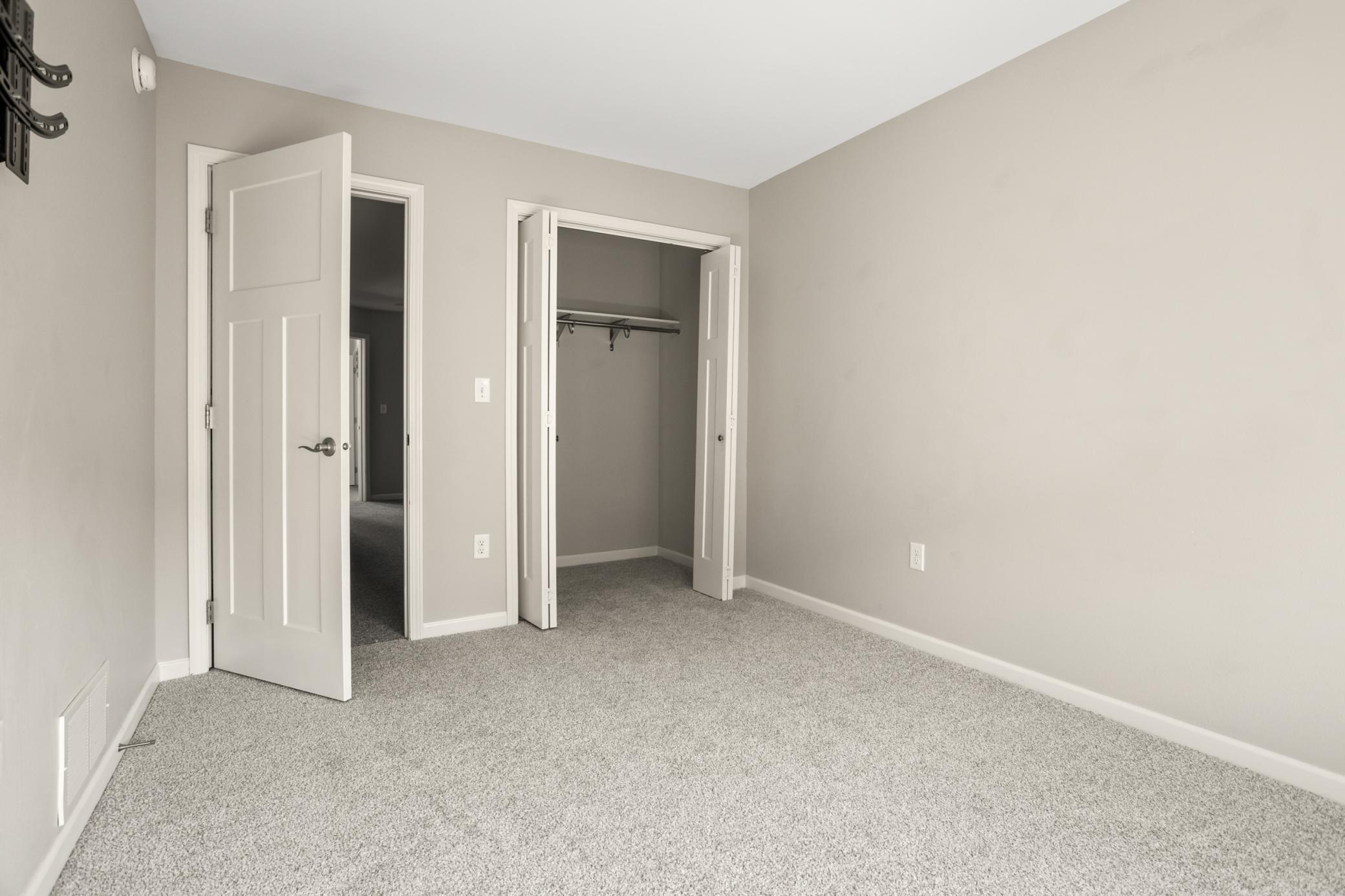 2016 twin home for sale at 503 33rd Way E, Unit B in West Fargo, ND — 3 bed, 4 bath (photo 22 of 33)