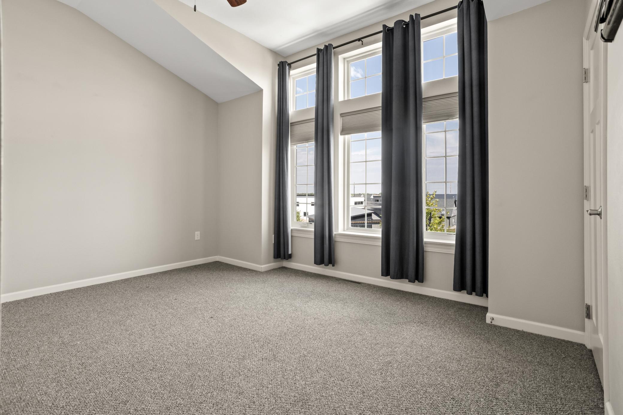 2016 twin home for sale at 503 33rd Way E, Unit B in West Fargo, ND — 3 bed, 4 bath (photo 6 of 33)