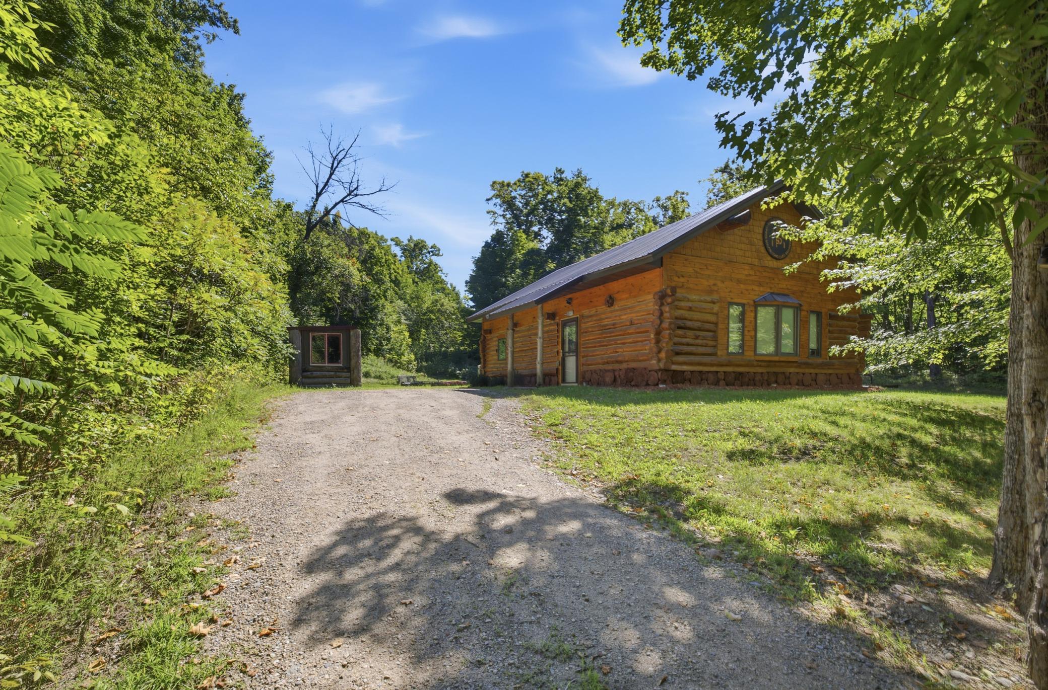 2016 single family home for sale at 17377 Paradise Shores Road in Brainerd, MN — 2 bed, 2 bath (photo 46 of 63)