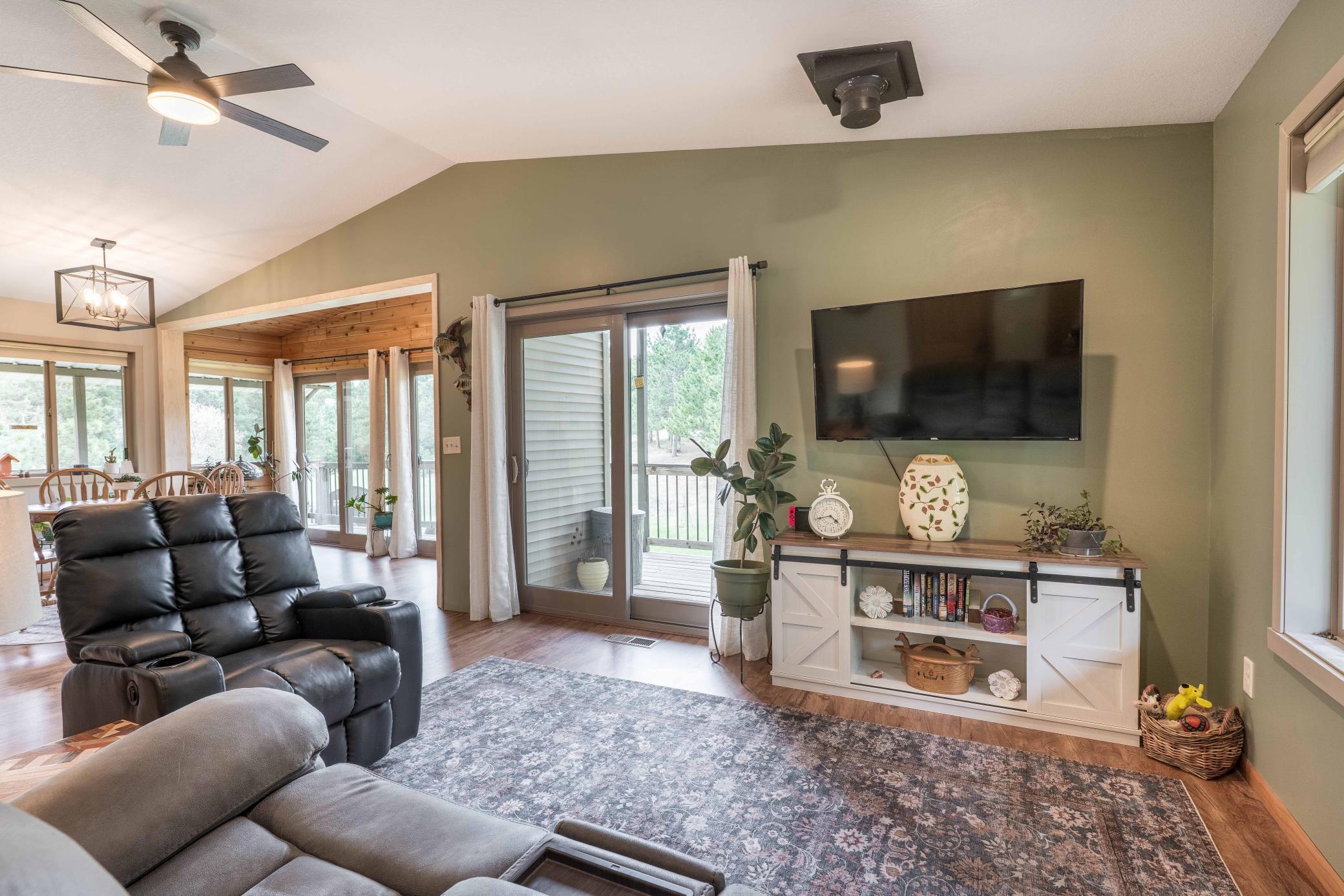 2009 single family home for sale at 22939 510th Avenue in Henning, MN — 4 bed, 2 bath (photo 12 of 94)