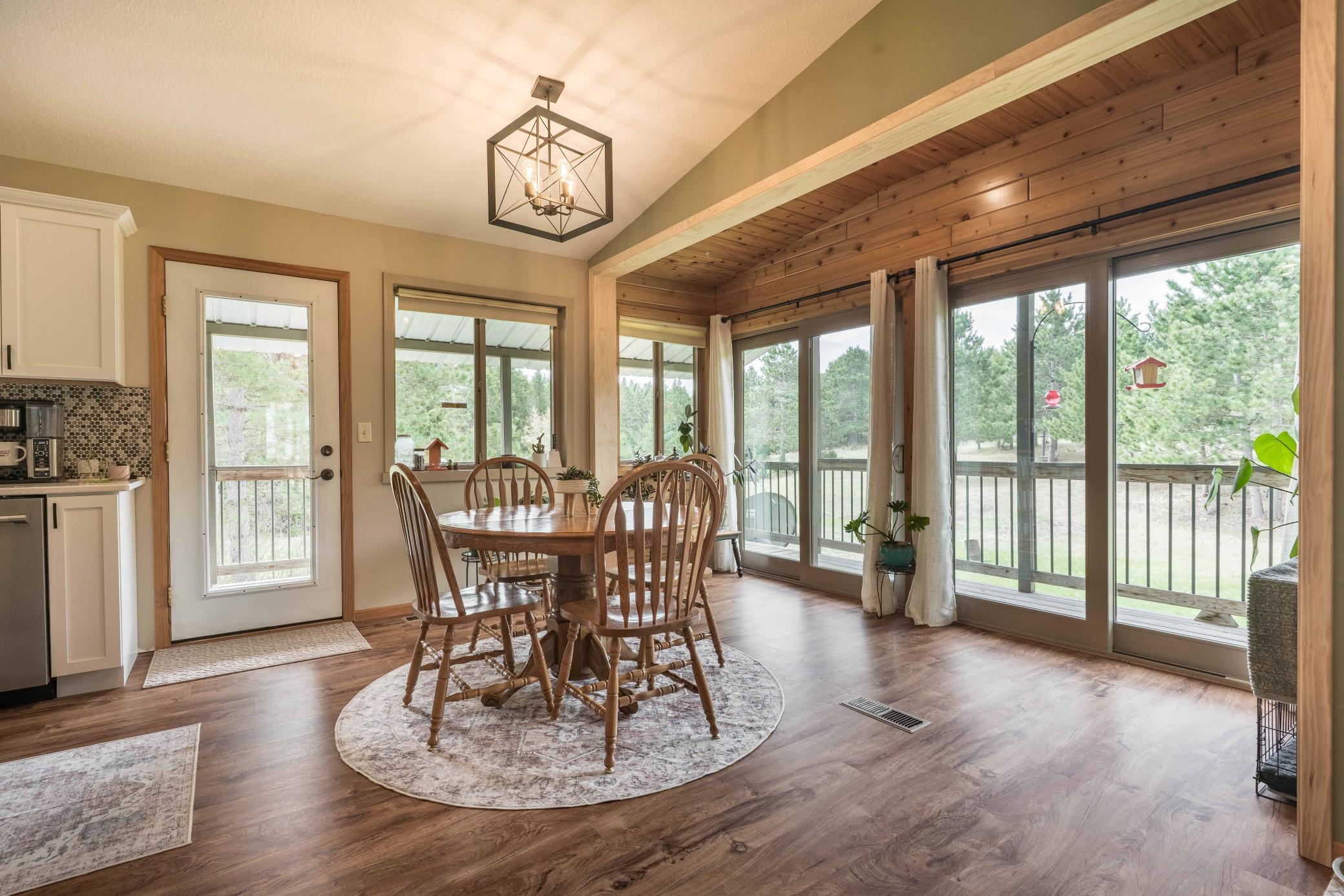 2009 single family home for sale at 22939 510th Avenue in Henning, MN — 4 bed, 2 bath (photo 13 of 94)